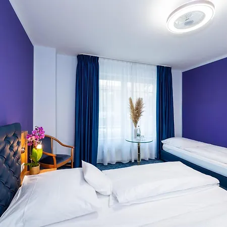 Hotel Hanseport Hamburg-3
